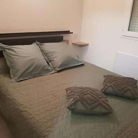 Apartment T2 Avec Balcon Plein Sud Lourdes