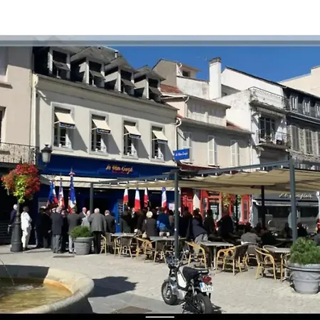 T2 Avec Balcon Plein Sud 公寓