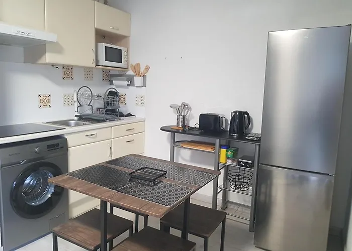 Apartment T2 Avec Balcon Plein Sud *